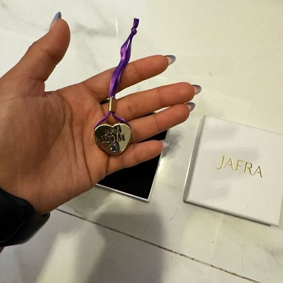 Jafra mom charm #18 - Picture 5 of 5